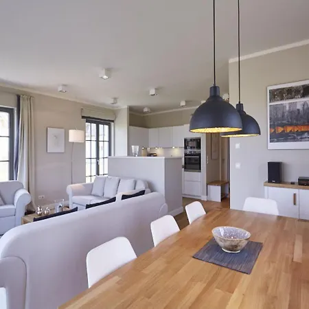 Reetland Am - Luxus Reetdachvilla Mit 3 Schlafzimmern, Sauna Und Kamin E23 درانسكي