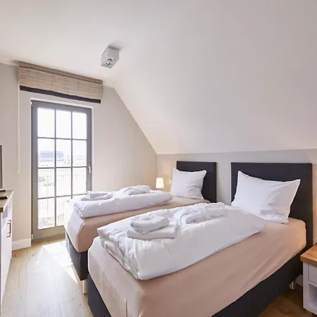 Reetland Am - Luxus Reetdachvilla Mit 3 Schlafzimmern, Sauna Und Kamin E23 Holiday home Dranske