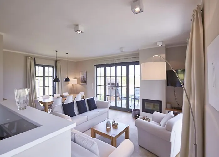펜션 Reetland Am - Luxus Reetdachvilla Mit 3 Schlafzimmern, Sauna Und Kamin E23 드란스케