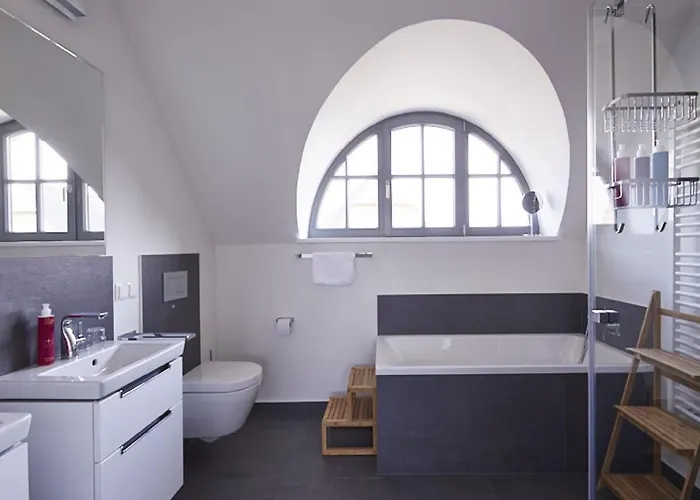 Reetland Am - Luxus Reetdachvilla Mit 3 Schlafzimmern, Sauna Und Kamin E23 *