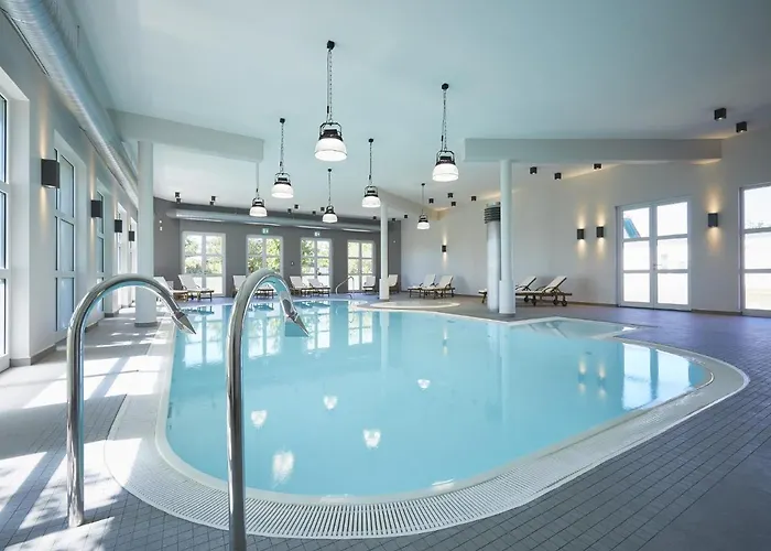 Reetland Am - Luxus Reetdachvilla Mit 3 Schlafzimmern, Sauna Und Kamin E23 드란스케